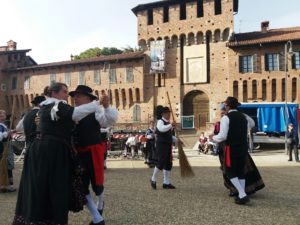 16ott16j-pza-vittorio-veneto-galliate-5